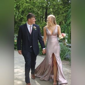 Prom dress size 4. Stretchy material.